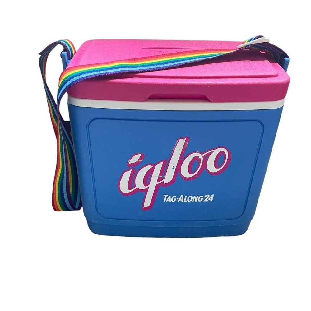 Vintage 1980s Igloo Tag along cooler.